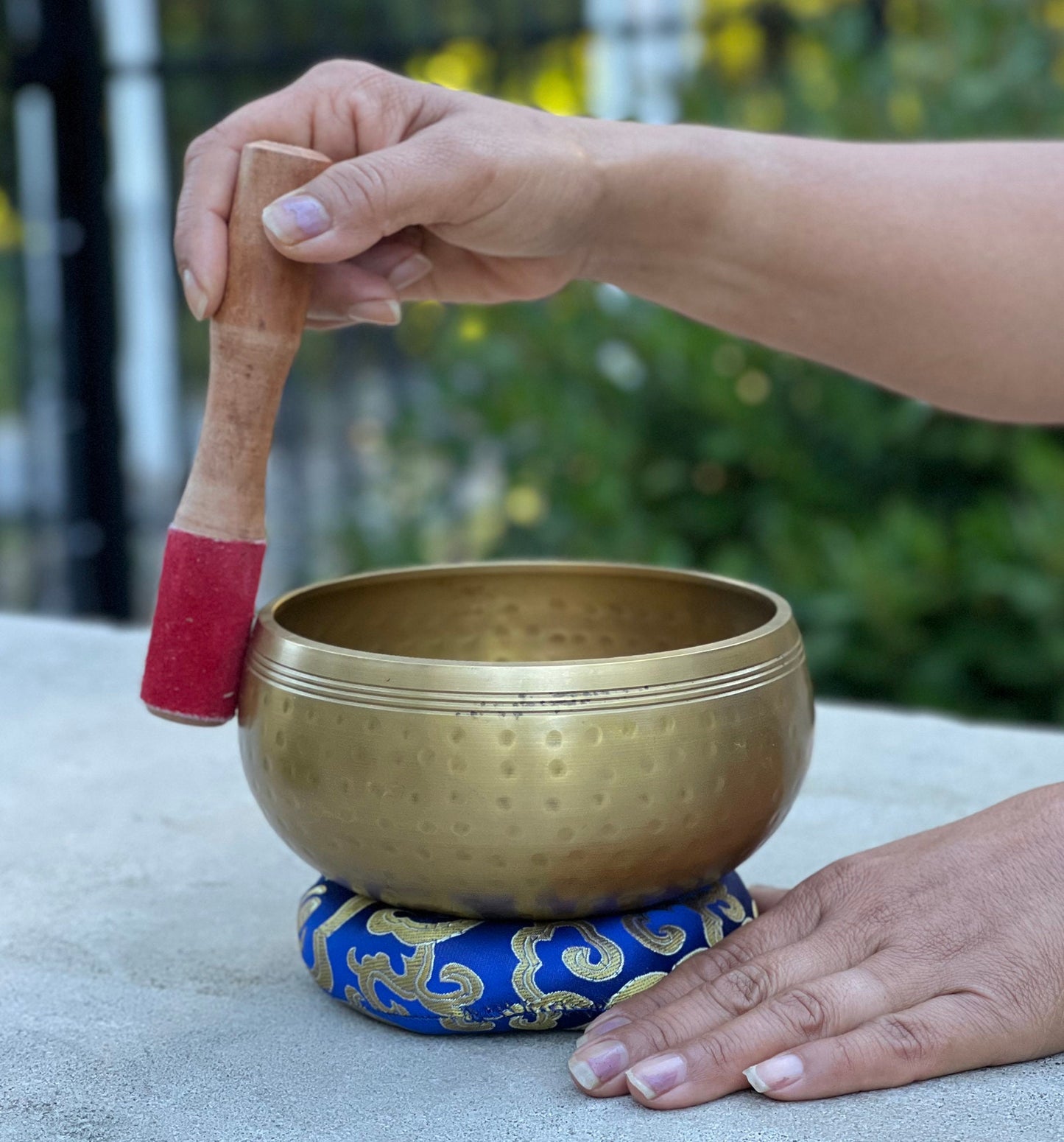 Tibetan Ring Gong Hammer Mark Singing Bowl Complete Meditation ~ Yoga, Mindfulness, Spiritual & Chakra Healing