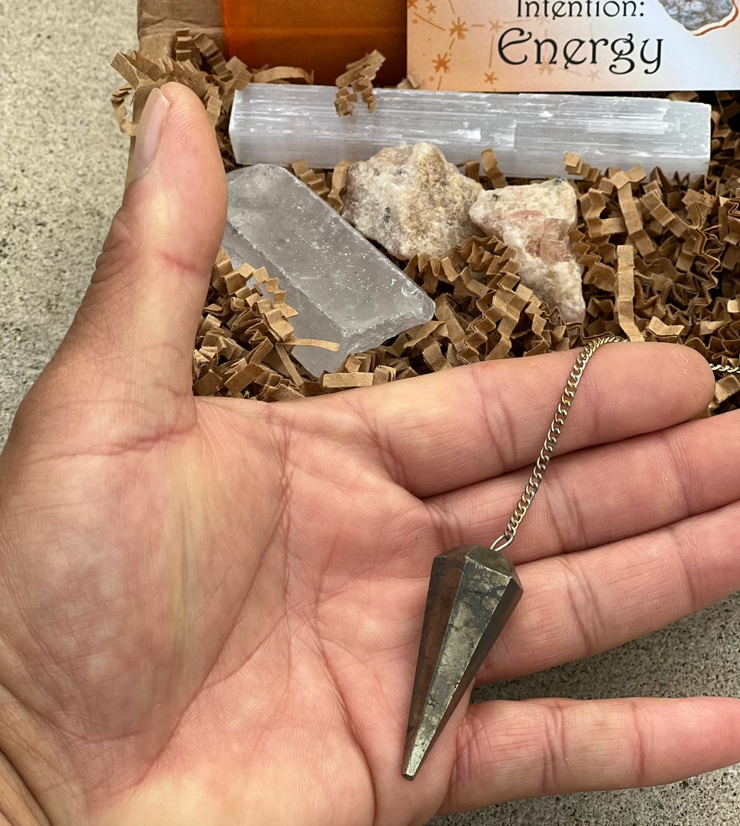 Meditation Energy Set - 1. Guided Meditation , 2 Rough Sunstones, 1 Selenite Stick, 1 Clear Quartz Crystal and 1 Pyrite Pendulum.