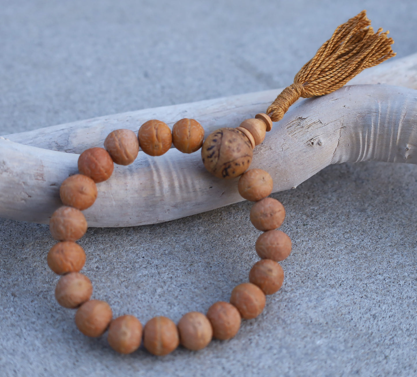 Tibetan Rare To Find Buddhist Meditation Nepal Bodhi Seed Wrist Mala / Small Beads With Free Mala Bag