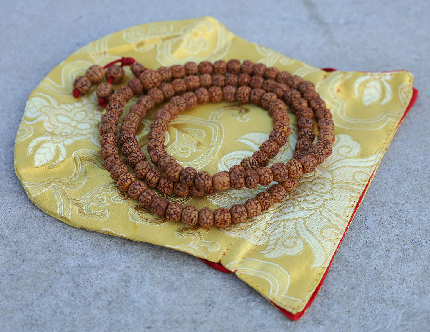 Hindu Natural Rudraksha Mala Rosary 108 Beads Free Silk Mala Bag