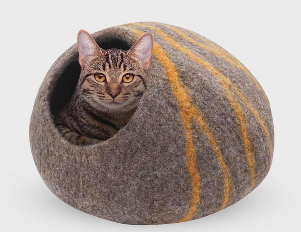 KayJayStyles Felt Cat Cave / Cat Bed / Warm Cat House / Cat Cocoon Hand Felted Natural Wool Eco-Friendly - Great Cat Gift