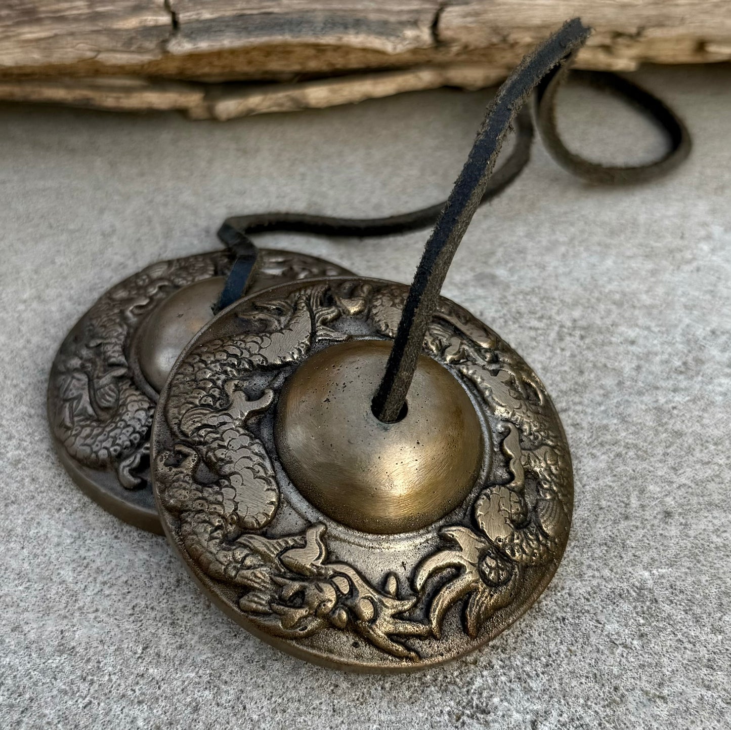 Tibetan Buddhist Meditation Yoga Dragon Tingsha Cymbal Bell Chimes With Pouch