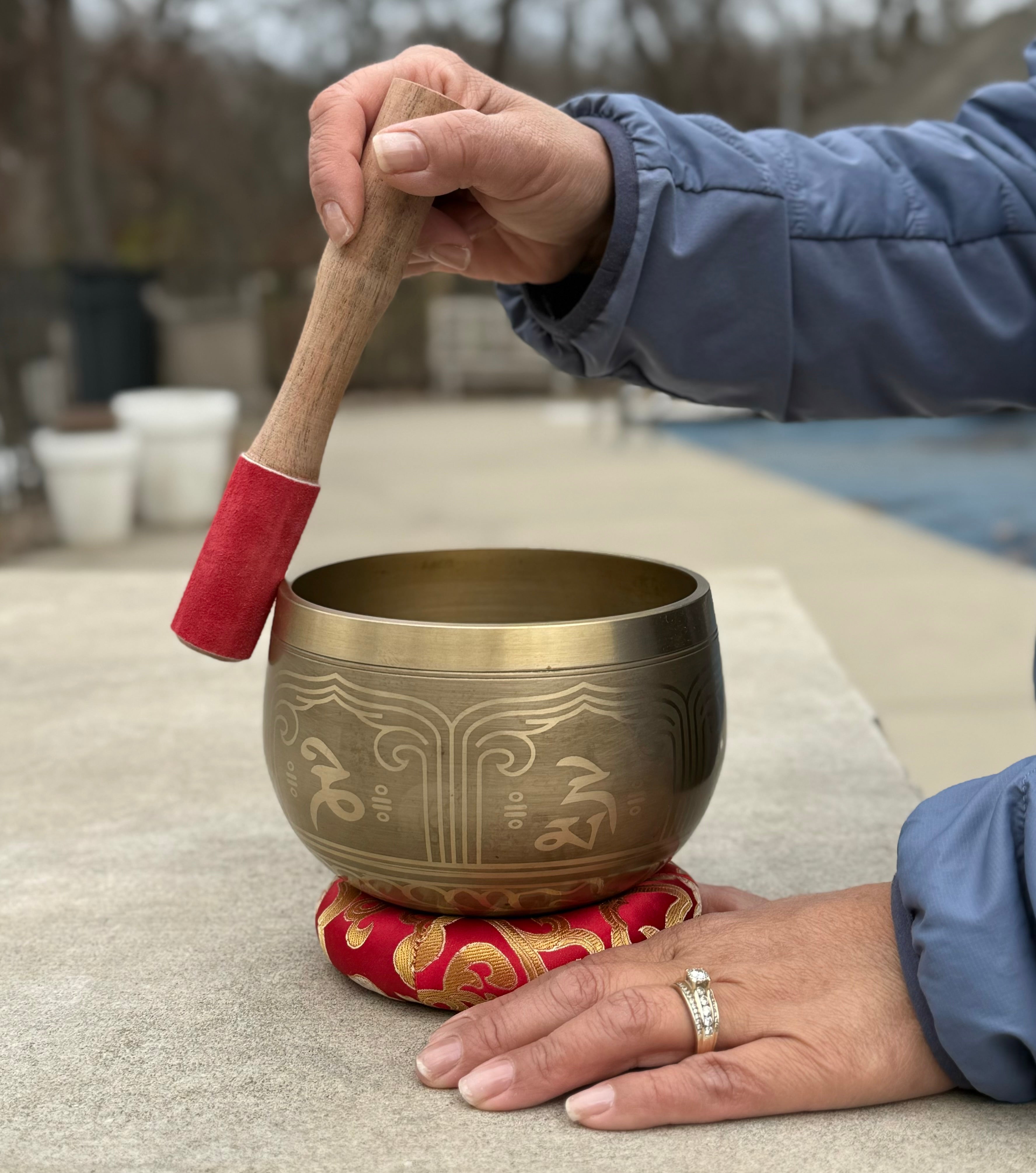 Tibetan Pro Deep Meditation Singing Bowl Set – Large Om Mani Hand Hammered Bowl with Wooden Suede Mallet & Ring Cushion for Yoga, Mindfulness & Chakra Healing - DharmaObjects