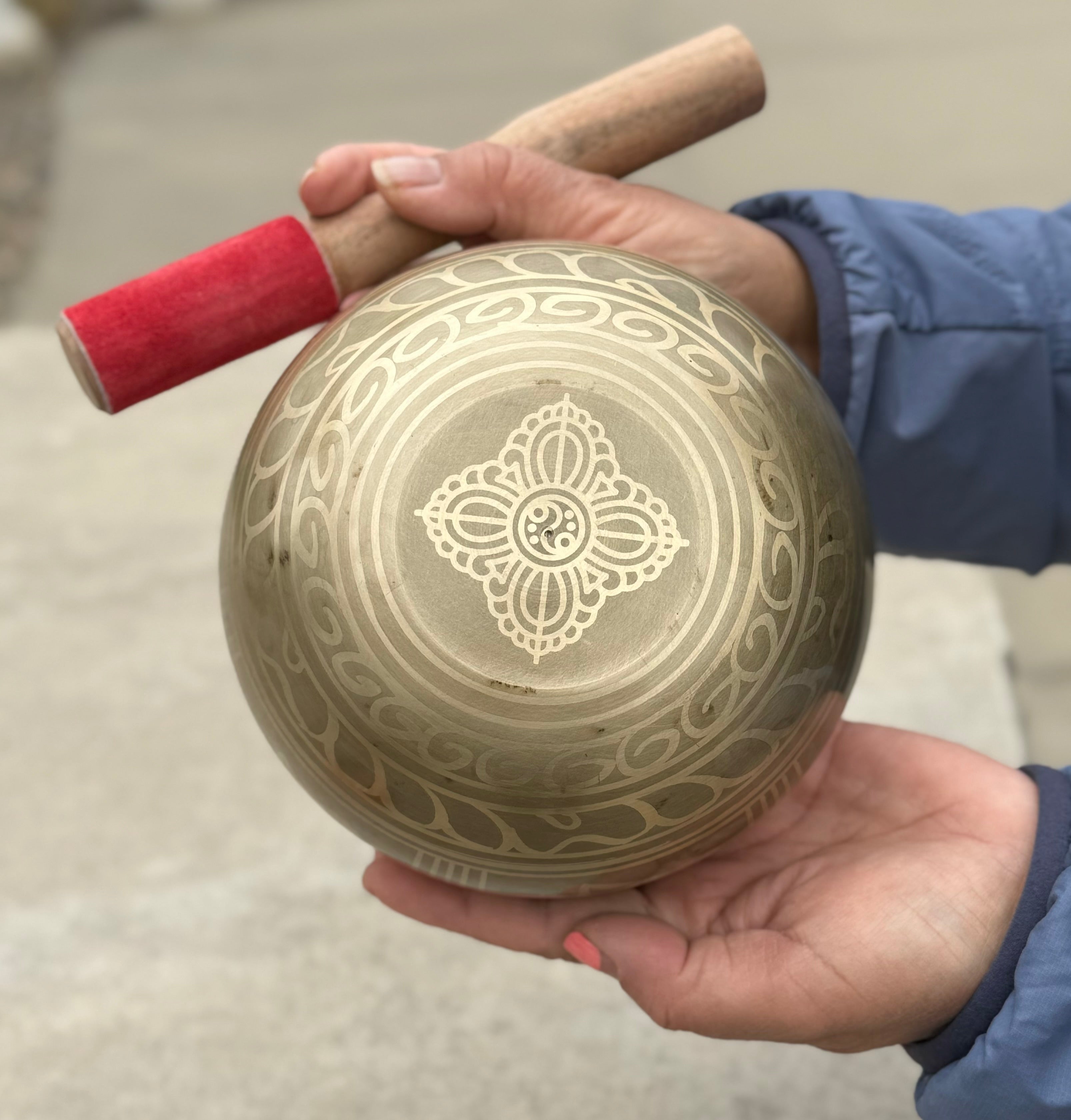 Tibetan Pro Deep Meditation Singing Bowl Set – Large Om Mani Hand Hammered Bowl with Wooden Suede Mallet & Ring Cushion for Yoga, Mindfulness & Chakra Healing - DharmaObjects