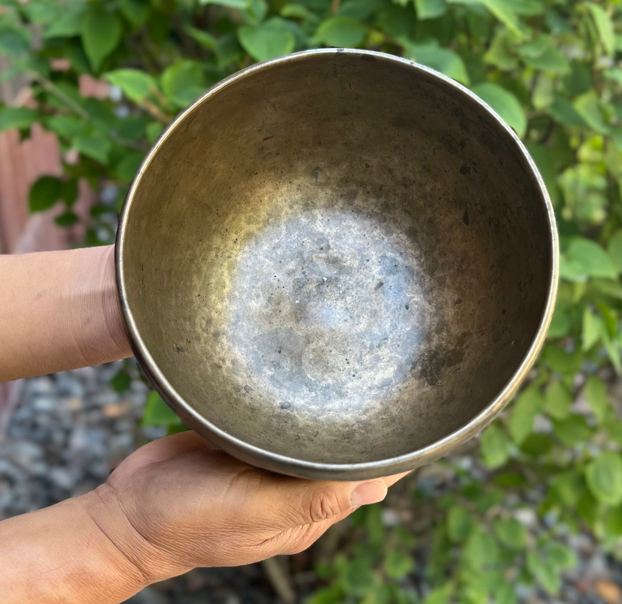 Antique Thadobati Himalayan Singing Bowl 7" – Hand Hammered Meditation Bowl with F# 687 Hz, Felt Cushion & Suede Striker - DharmaObjects