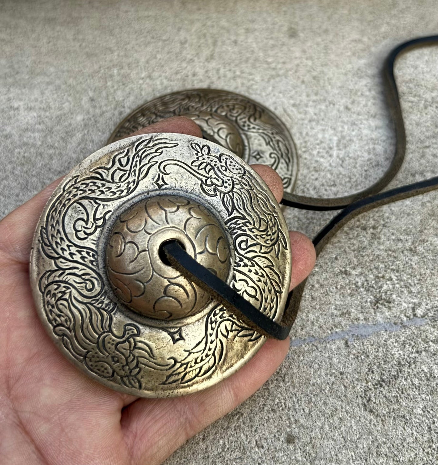 Tibetan Buddhist Meditation Yoga Dragon Tingsha Cymbal Bell Chimes With Pouch