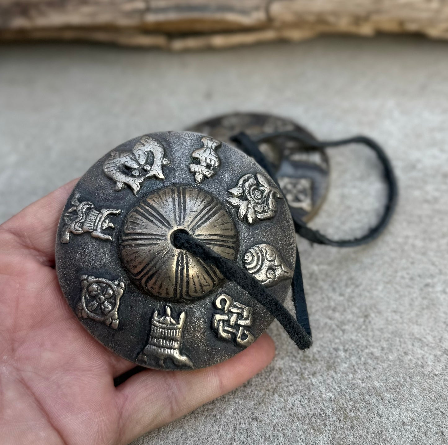 Tibetan Buddhist Meditation Yoga 8 Lucky Symbols Tingsha Cymbal Bell Chimes With Pouch