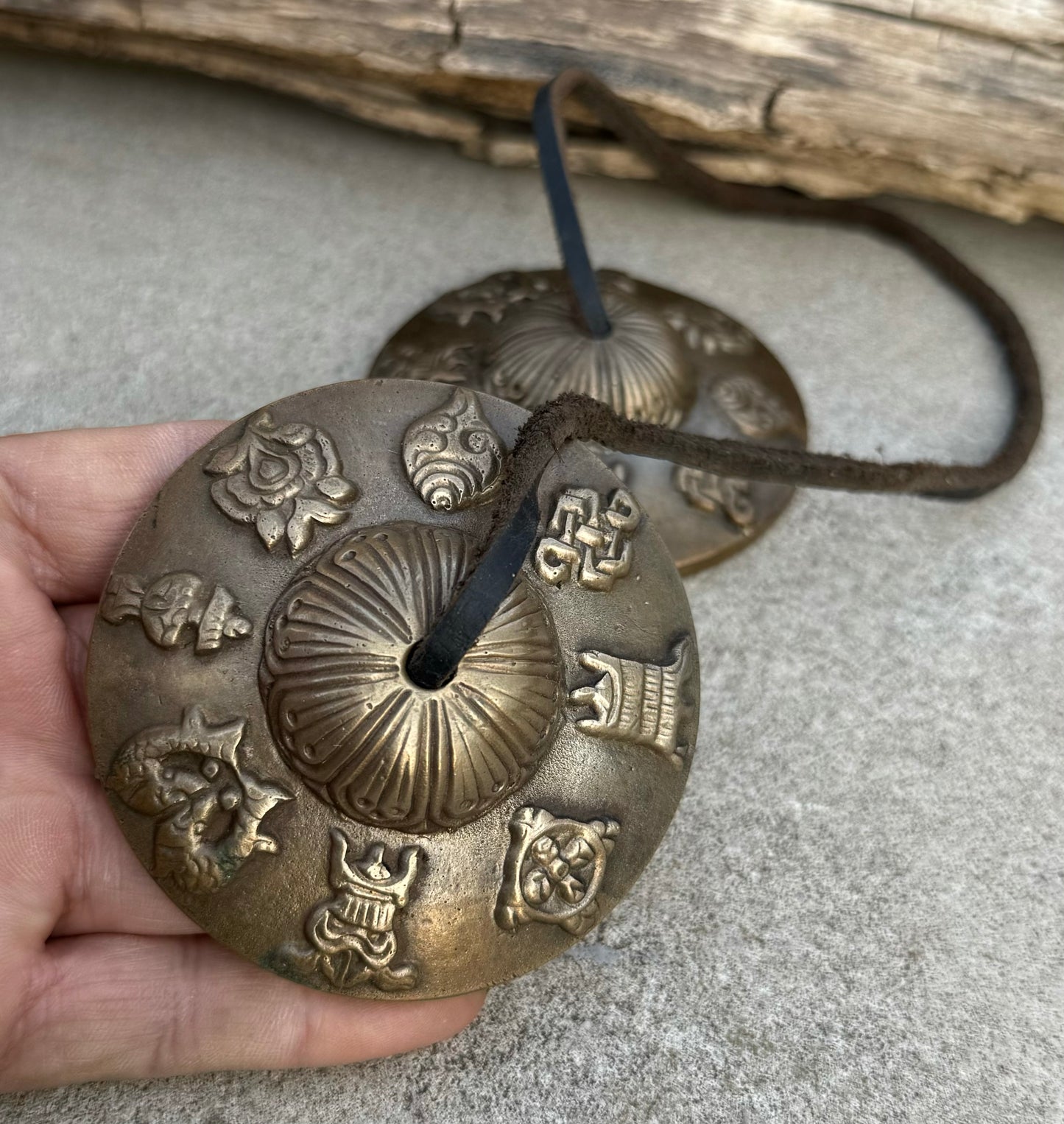 Tibetan Buddhist Meditation Yoga 8 Lucky Symbols Tingsha Cymbal Bell Chimes With Pouch