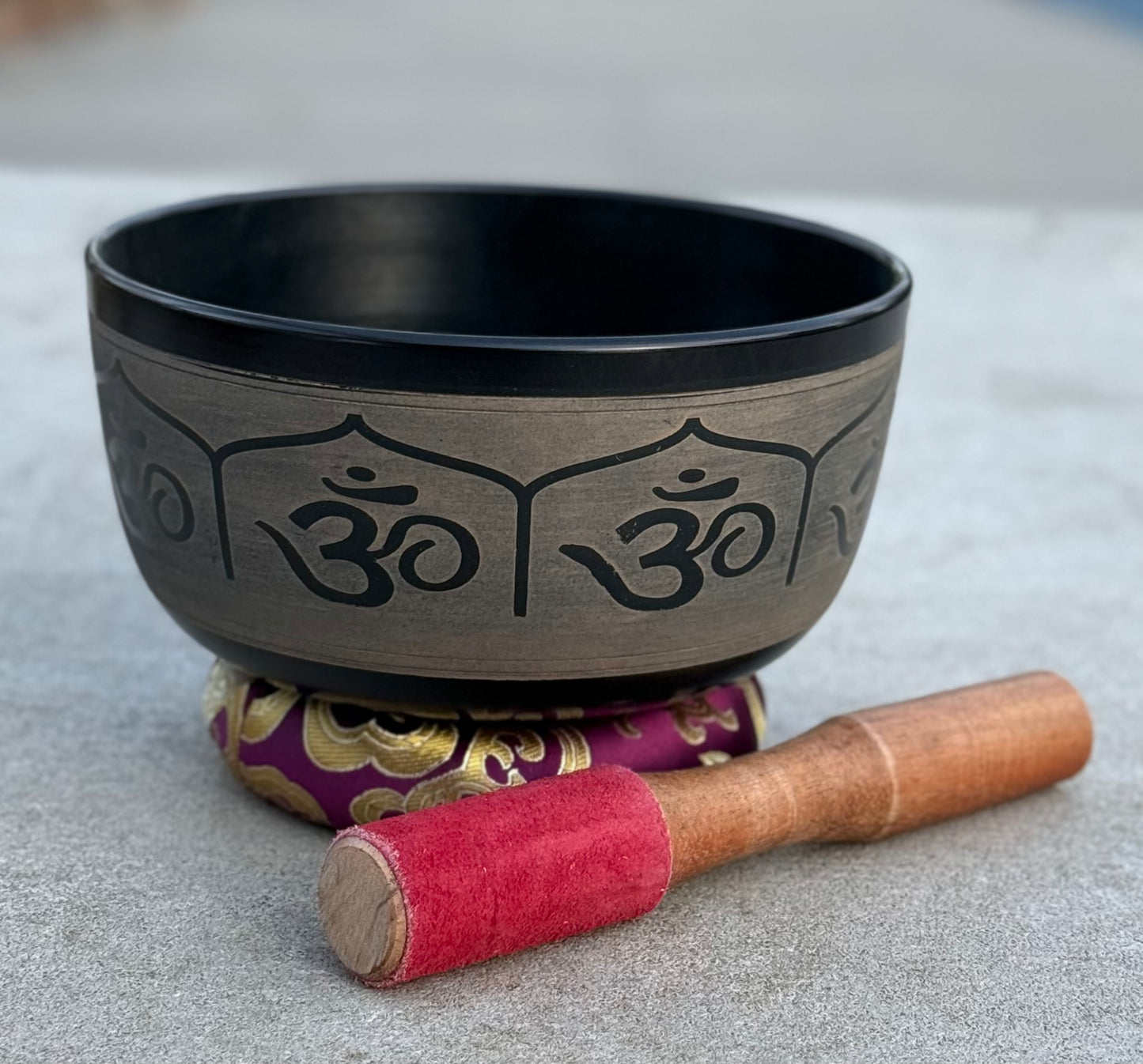 Tibetan Singing Bowl Complete Set Hindu Yoga OM With Mallet and Cushion ~ For Meditation, Chakra Healing, Prayer, Yoga