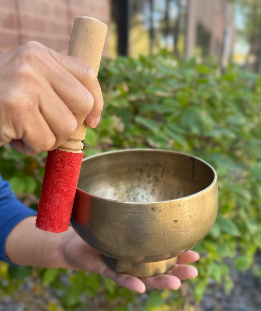 Antique Naga Pedestal Himalayan Singing Bowl 6 Inches Solar Plexus Chakra - DharmaObjects