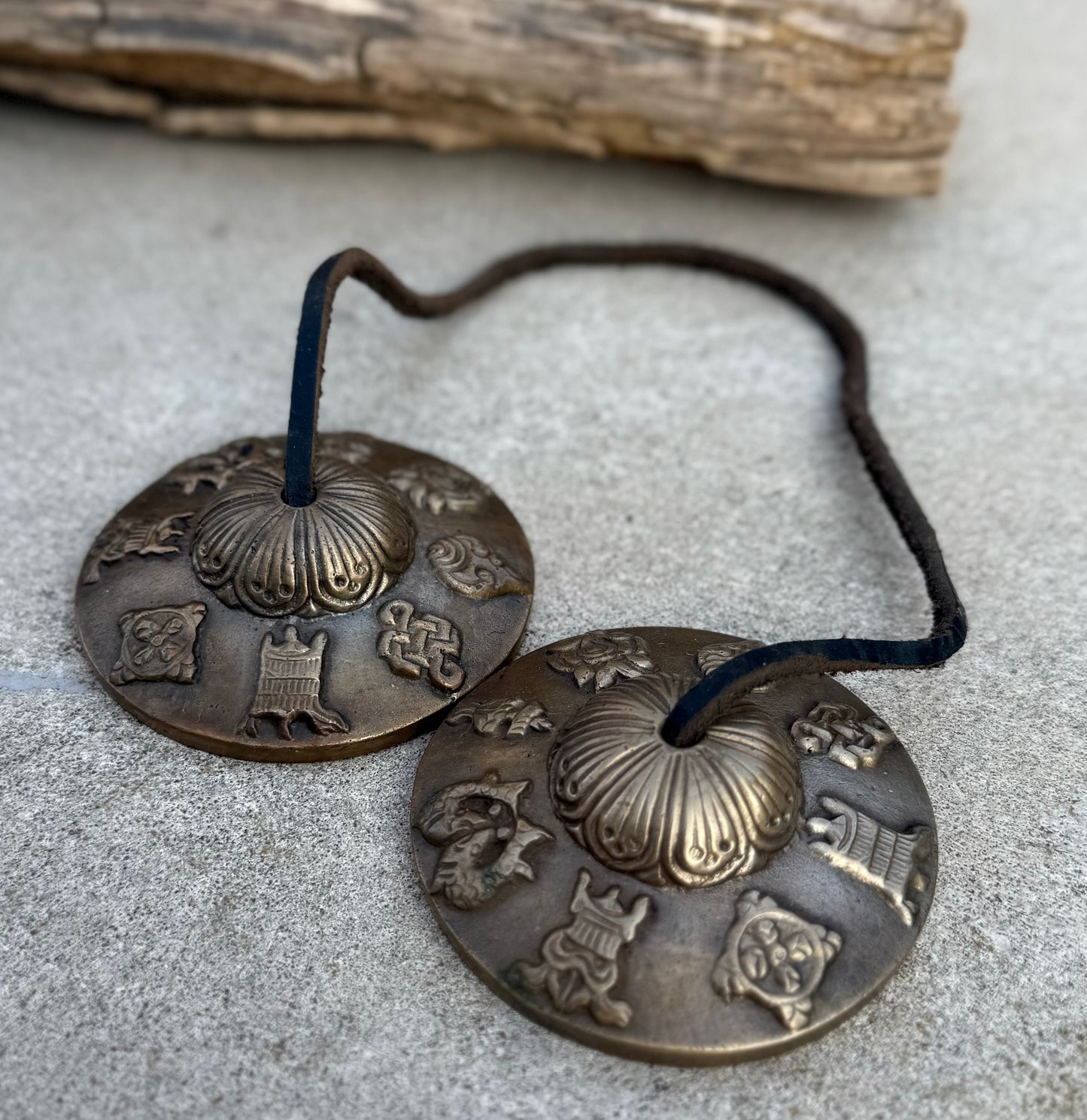 Tibetan Buddhist Meditation Yoga 8 Lucky Symbols Tingsha Cymbal Bell Chimes With Pouch