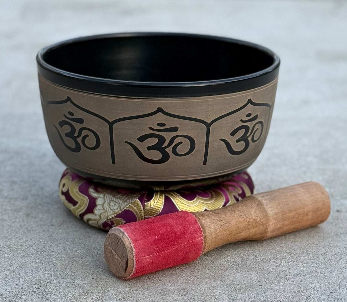 Tibetan Singing Bowl Complete Set Hindu Yoga OM With Mallet and Cushion ~ For Meditation, Chakra Healing, Prayer, Yoga