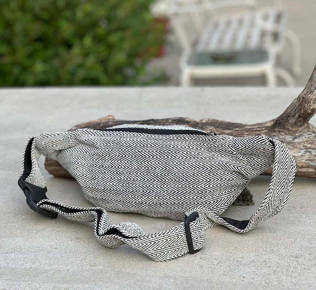 Boho Style Hemp Fanny Pack – Handmade Adjustable Waist & Crossbody Bag
