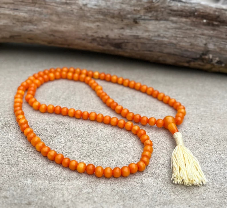 Tibetan Buddhist Copal Honey Amber 108 Beads Mala Prayer Beads Free Silk Mala Pouch