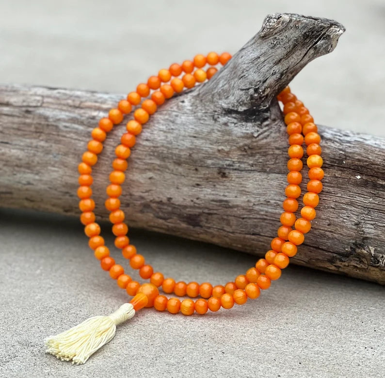 Tibetan Buddhist Copal Honey Amber 108 Beads Mala Prayer Beads Free Silk Mala Pouch