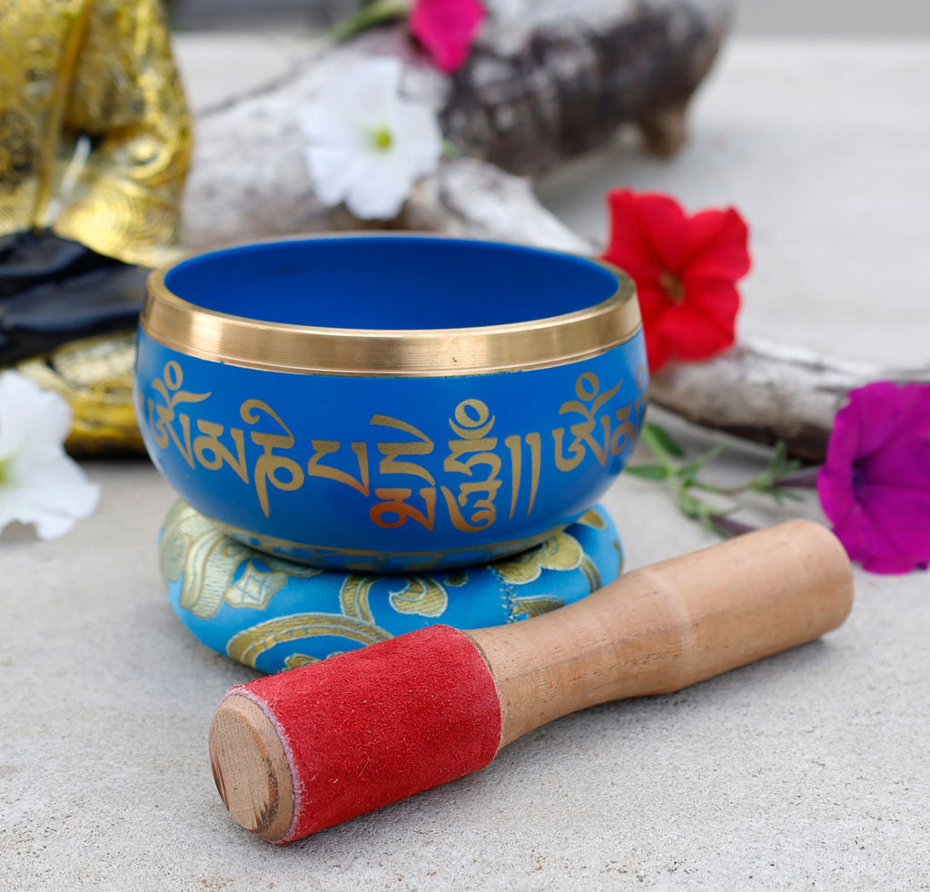 Tibetan Singing Bowl Om Mani ~ With Mallet And Brocade Cushion ~ For Mindfulness Meditation, Chakra Healing, Yoga (Medium)