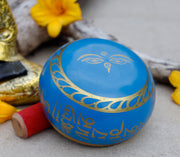 Tibetan Large Singing Bowl Om Mani ~ With Mallet And Brocade Cushion ~ For Mindfulness Meditation, Chakra Healing,Yoga