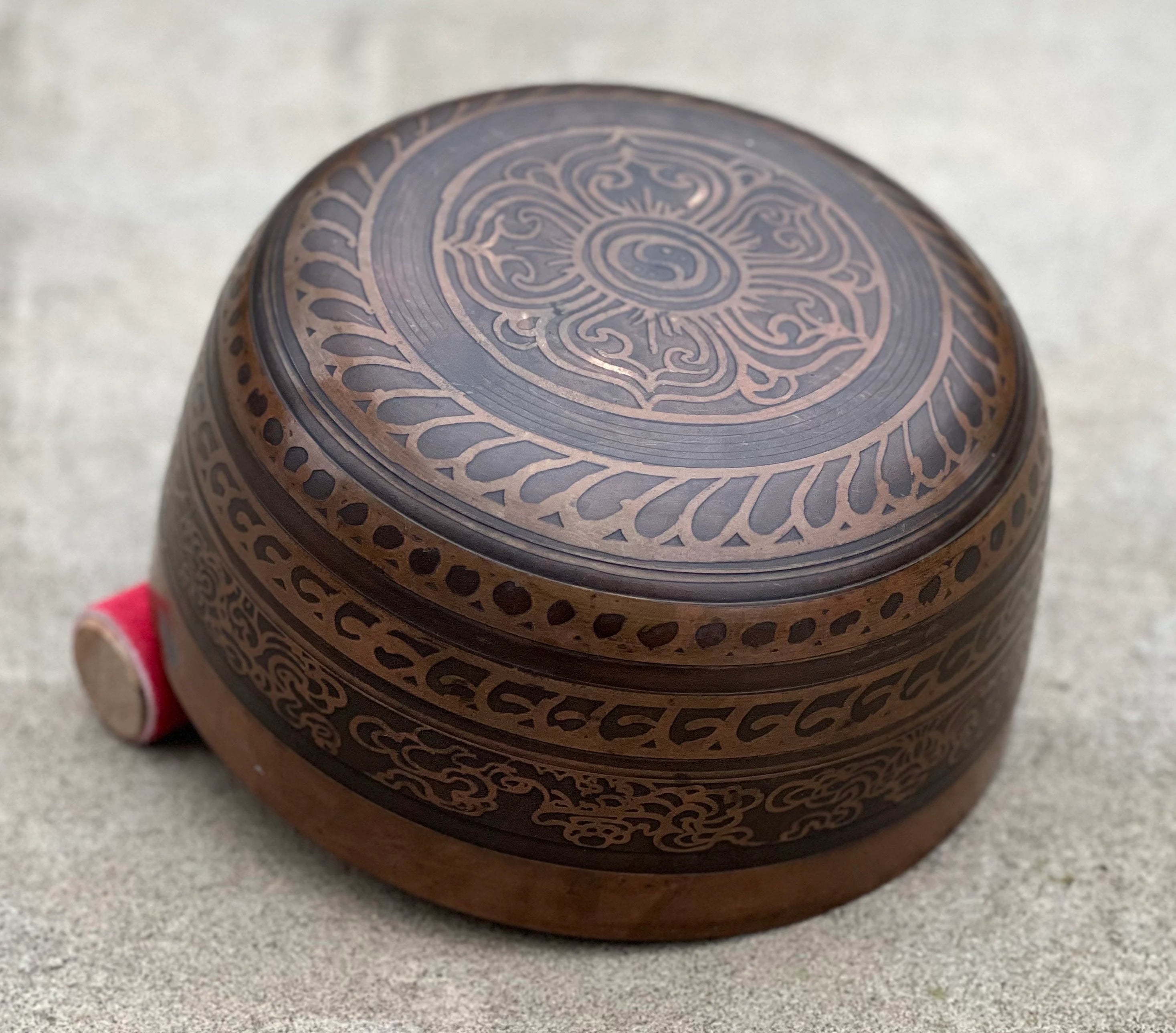 Tibetan Buddhist Buddha Singing Bowl 6.75" | Antique Collector Bowl with Buddha, Eight Lucky Symbols & Heart Chakra F Note - DharmaObjects