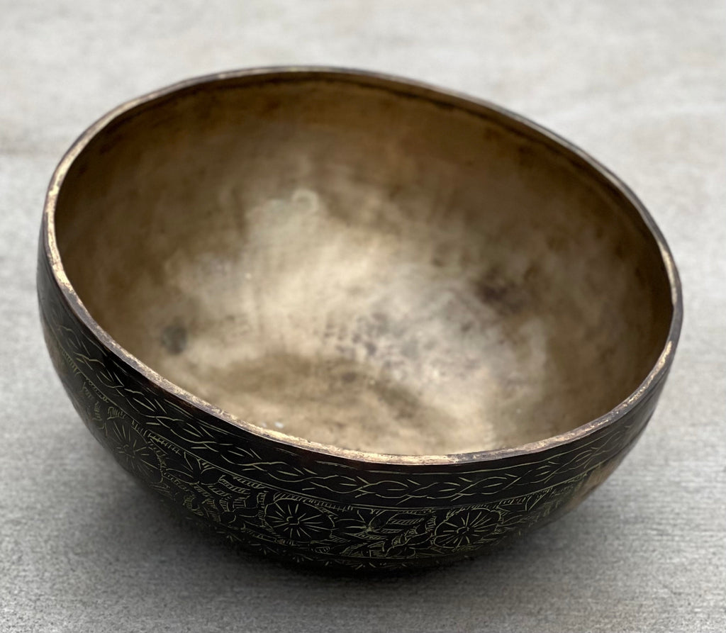 Rare Old Engraved Tibetan Singing Bowl 9" | Antique Collector Bowl with D Note Sacral Chakra Tone & Mallet Set - DharmaObjects