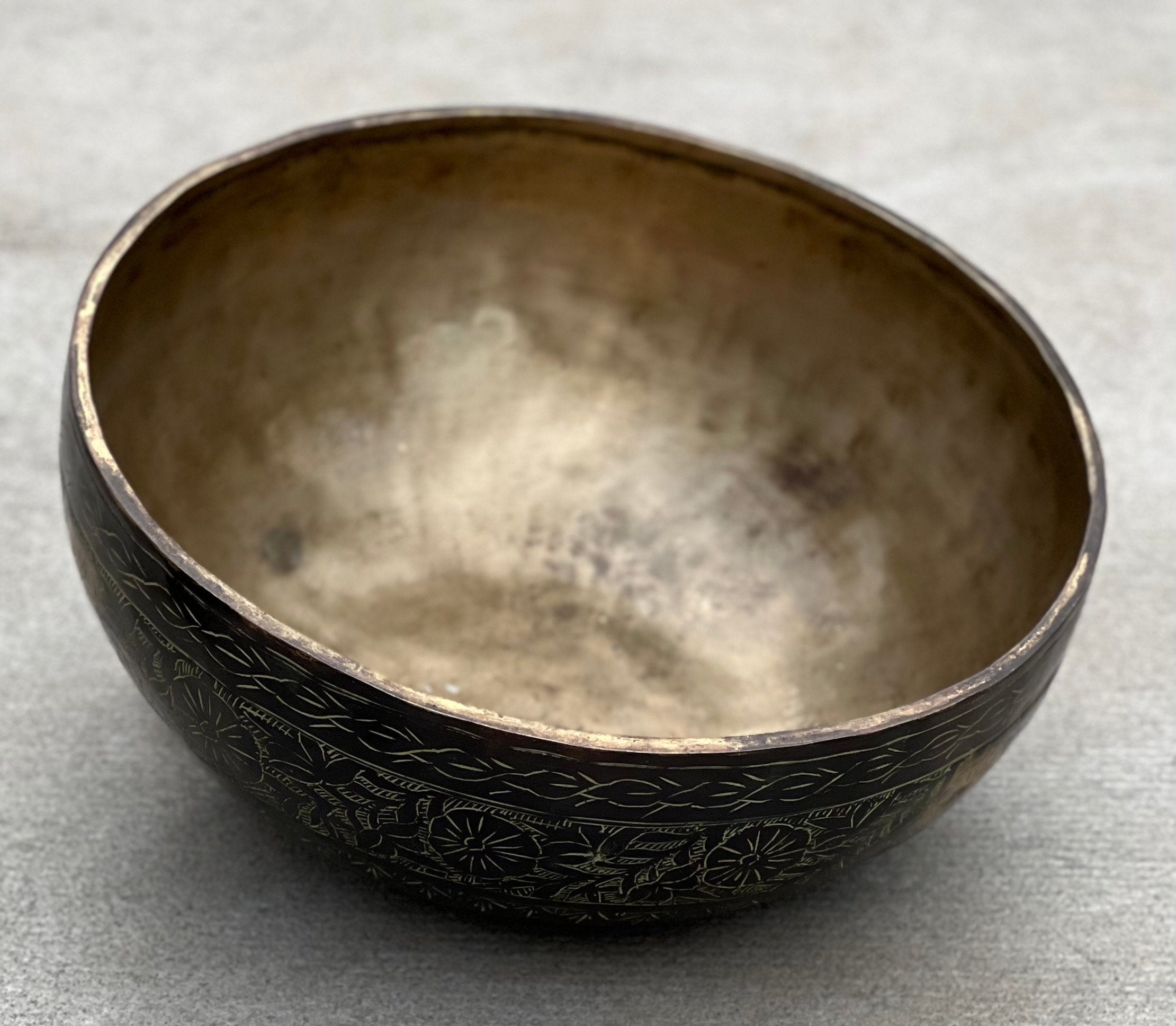 Rare Old Engraved Tibetan Singing Bowl 9" | Antique Collector Bowl with D Note Sacral Chakra Tone & Mallet Set - DharmaObjects