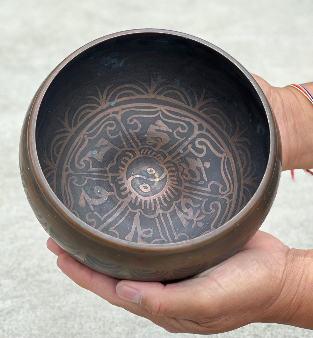 Tibetan Buddhist Om Mani Buddha Old Singing Bowl 6" | Antique Collector Bowl with Sacred Engravings & Sacral Chakra D Note - DharmaObjects