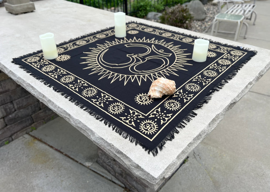 Altar Cloth Tarot Witchcraft Table Cloth Cover Wall Decor Wall Art 36 X 36 Inches