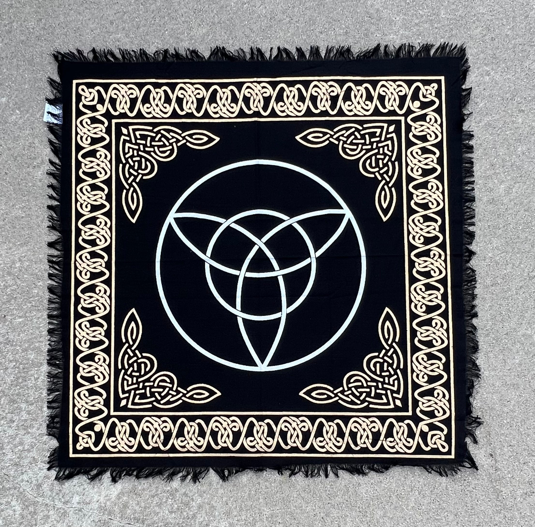 Altar Cloth Tarot Witchcraft Table Cloth Cover Wall Decor Art 24 X 24 Inches - DharmaObjects
