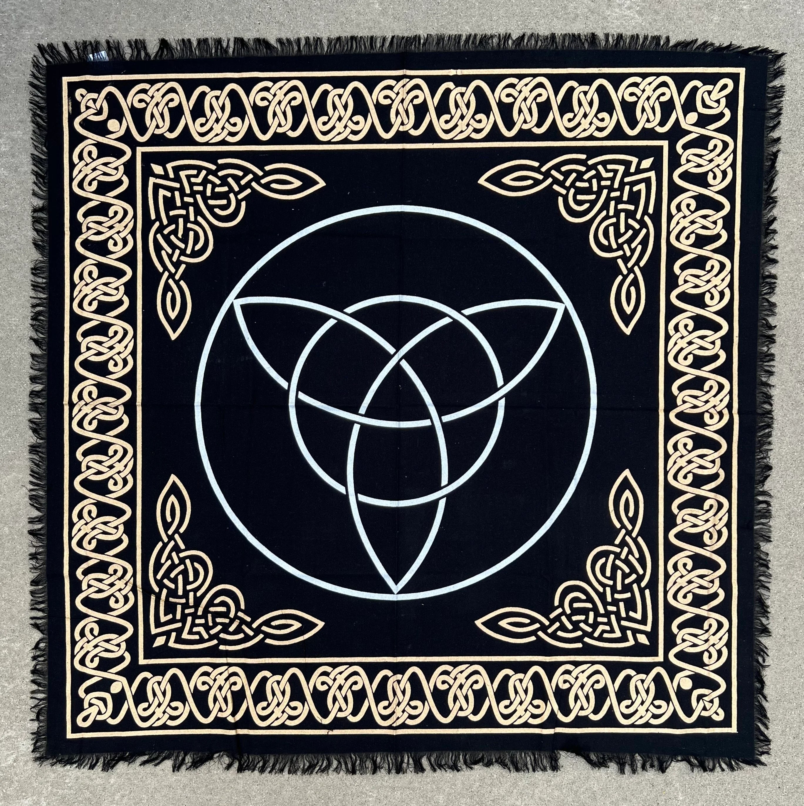 Altar Cloth Tarot Witchcraft Table Cloth Cover Wall Decor Art 36 X 36 Inches
