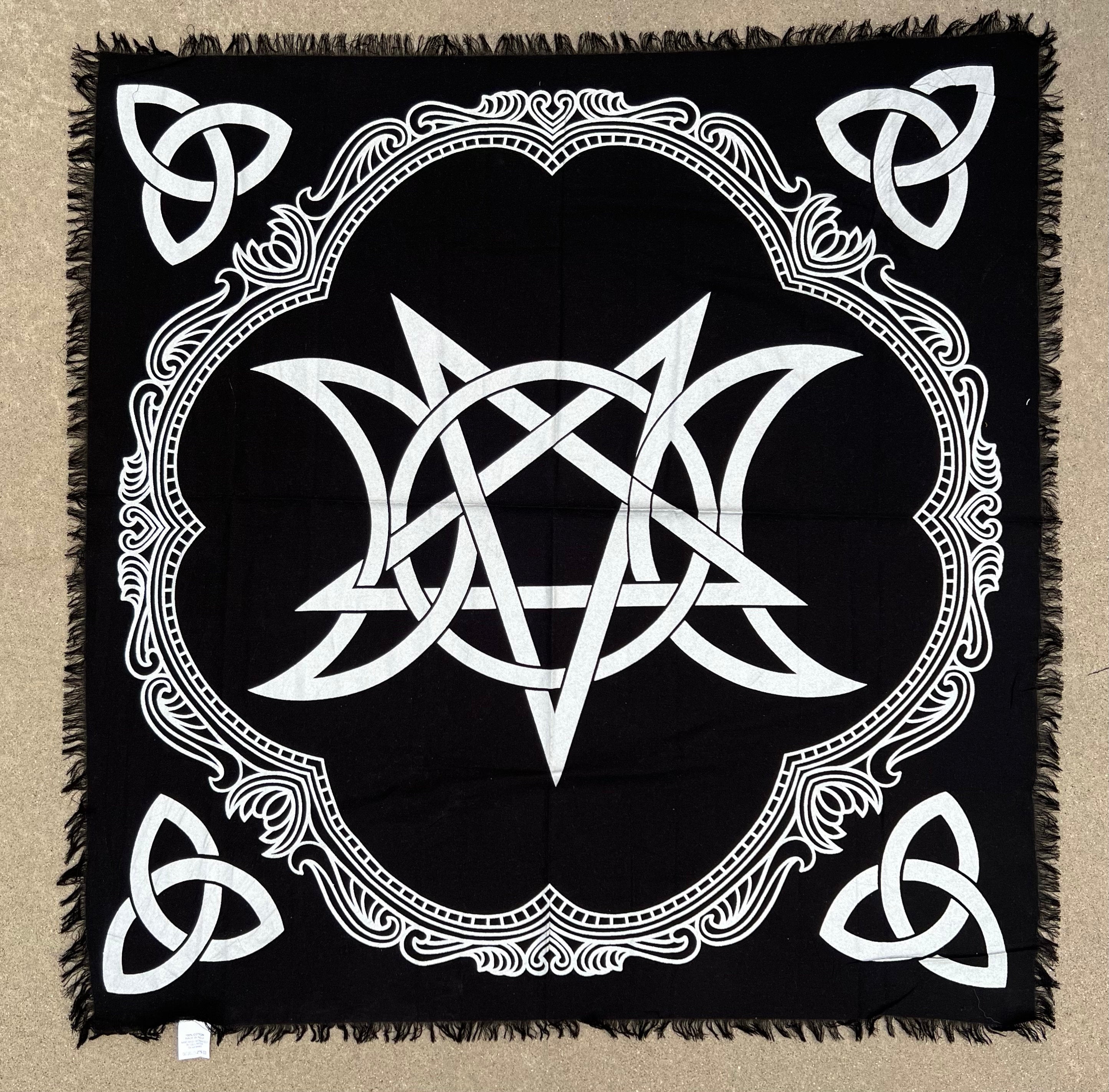 Altar Cloth Tarot Witchcraft Table Cloth Cover Wall Decor Art 36 X 36 Inches