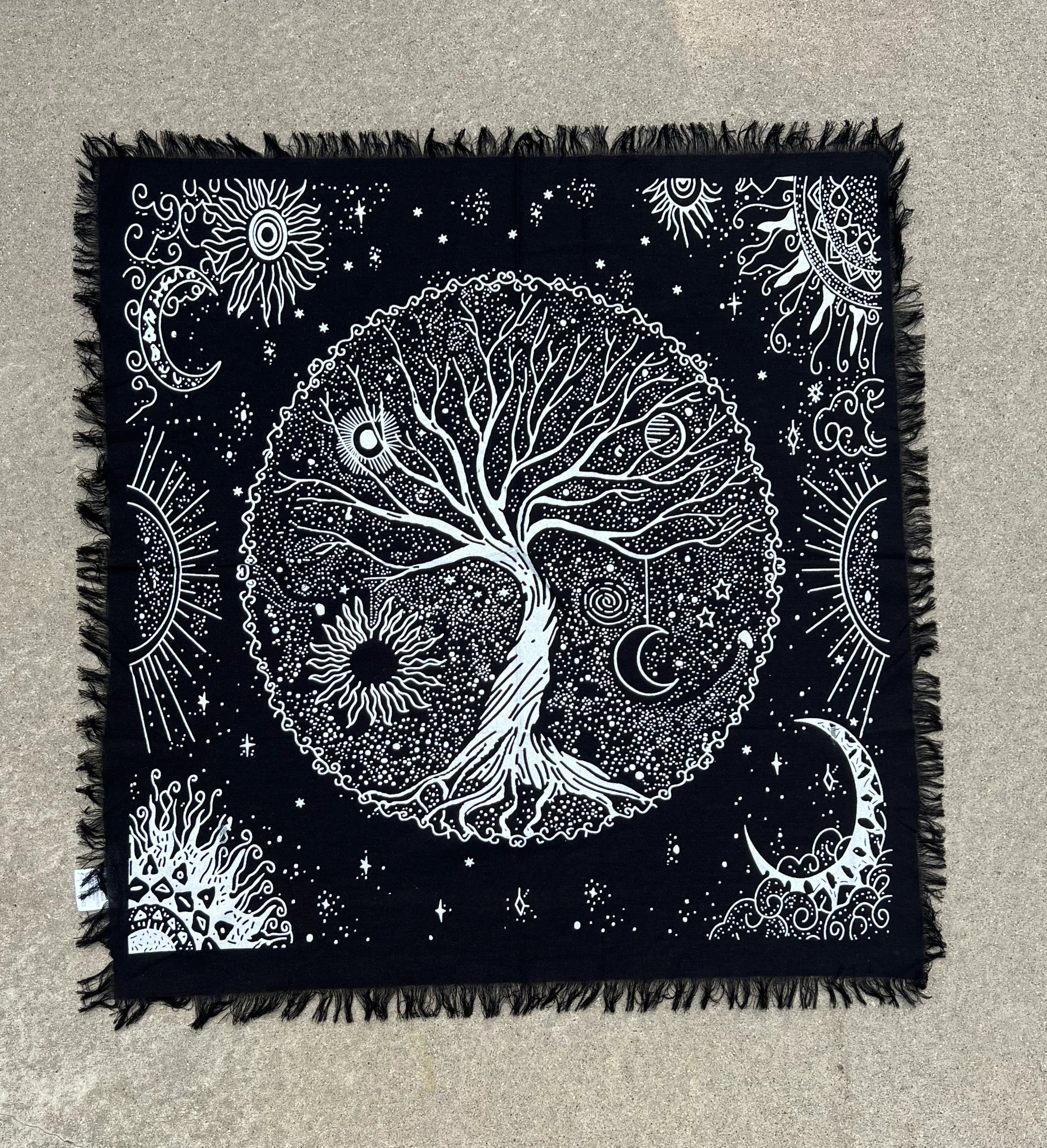 Altar Cloth Tarot Witchcraft Table Cloth Cover Wall Decor Art 24 X 24 Inches - DharmaObjects