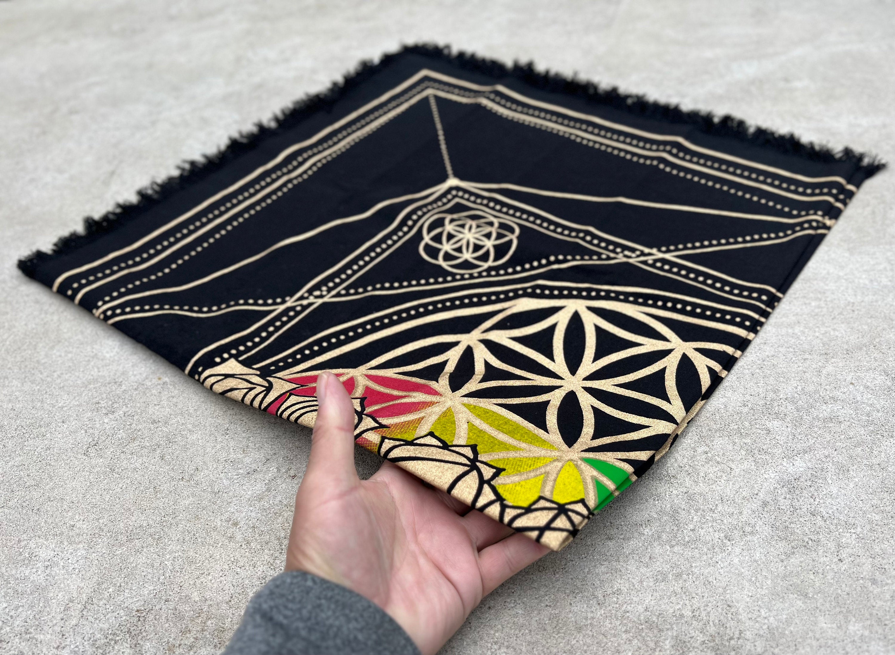 Altar Cloth Tarot Witchcraft Table Cloth Cover Wall Decor Wall Art 36 X 36 Inches - DharmaObjects