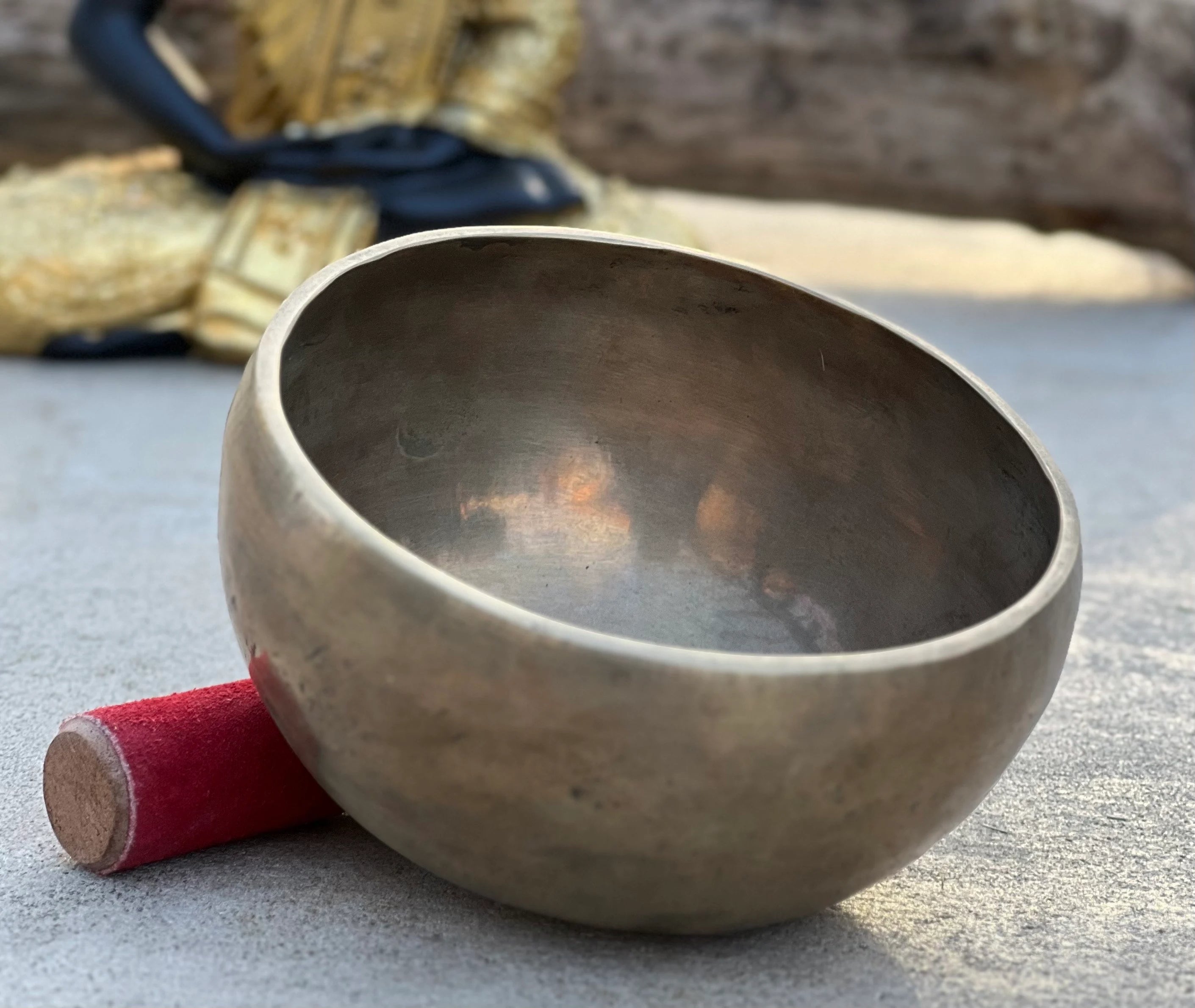 Rare Antique Thadobati Style Tibetan Singing Bowl 5.75" | Dark Patina Heart Chakra F Note Bowl with Mallet & Cushion - DharmaObjects