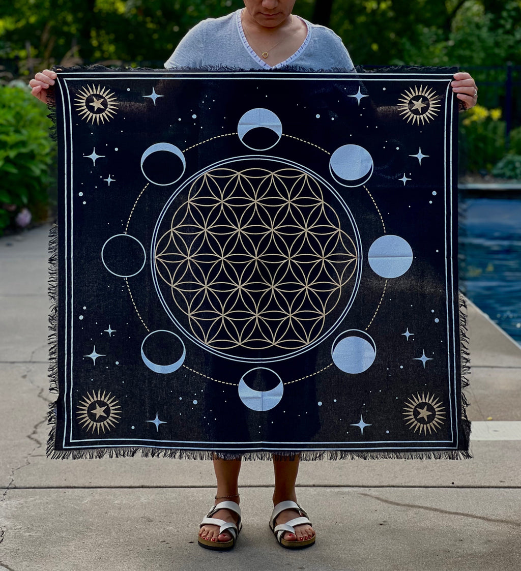 Altar Cloth Tarot Witchcraft Table Cloth Cover Wall Decor Wall Art 36 X 36 Inches