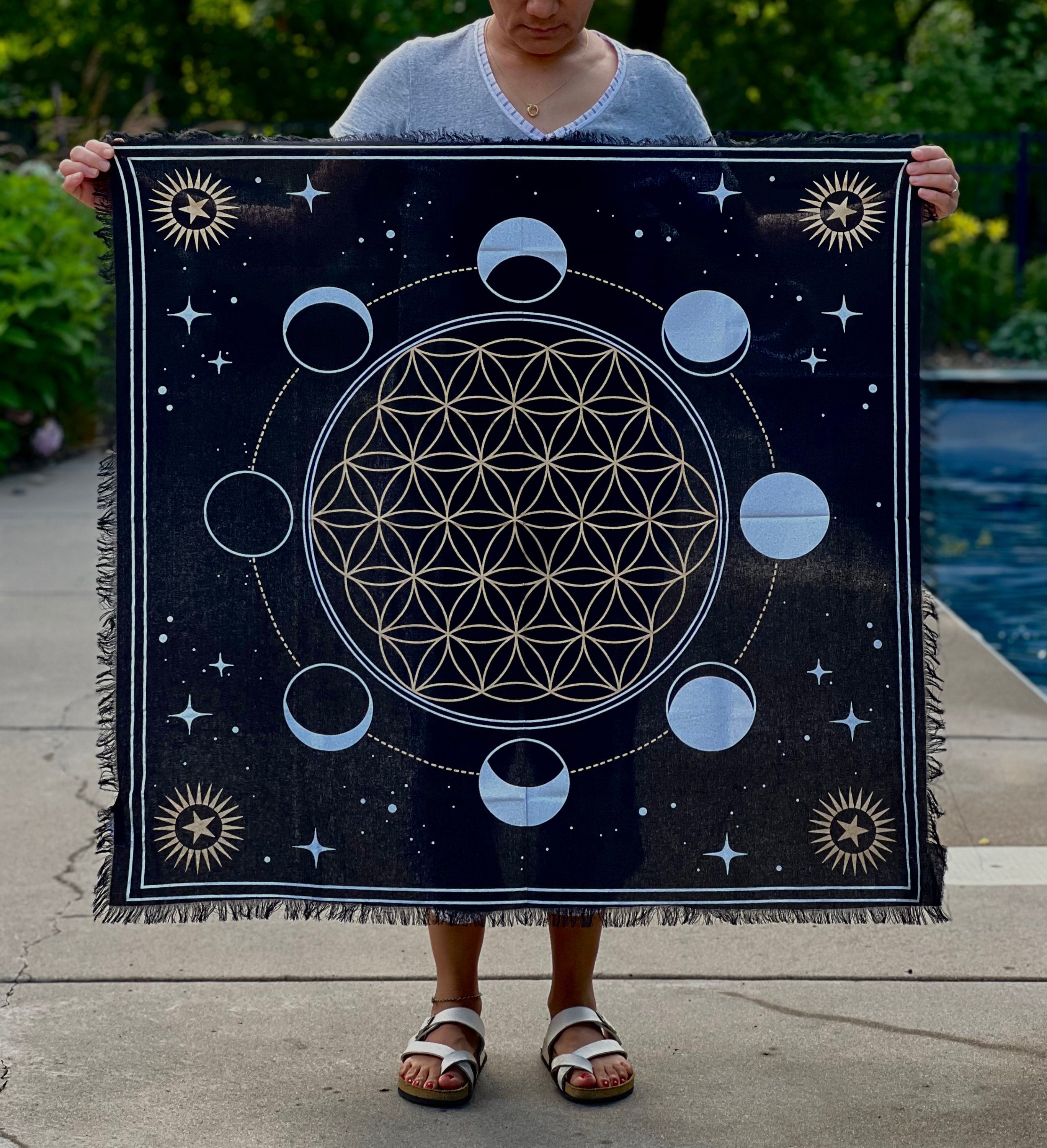 Altar Cloth Tarot Witchcraft Table Cloth Cover Wall Decor Wall Art 36 X 36 Inches