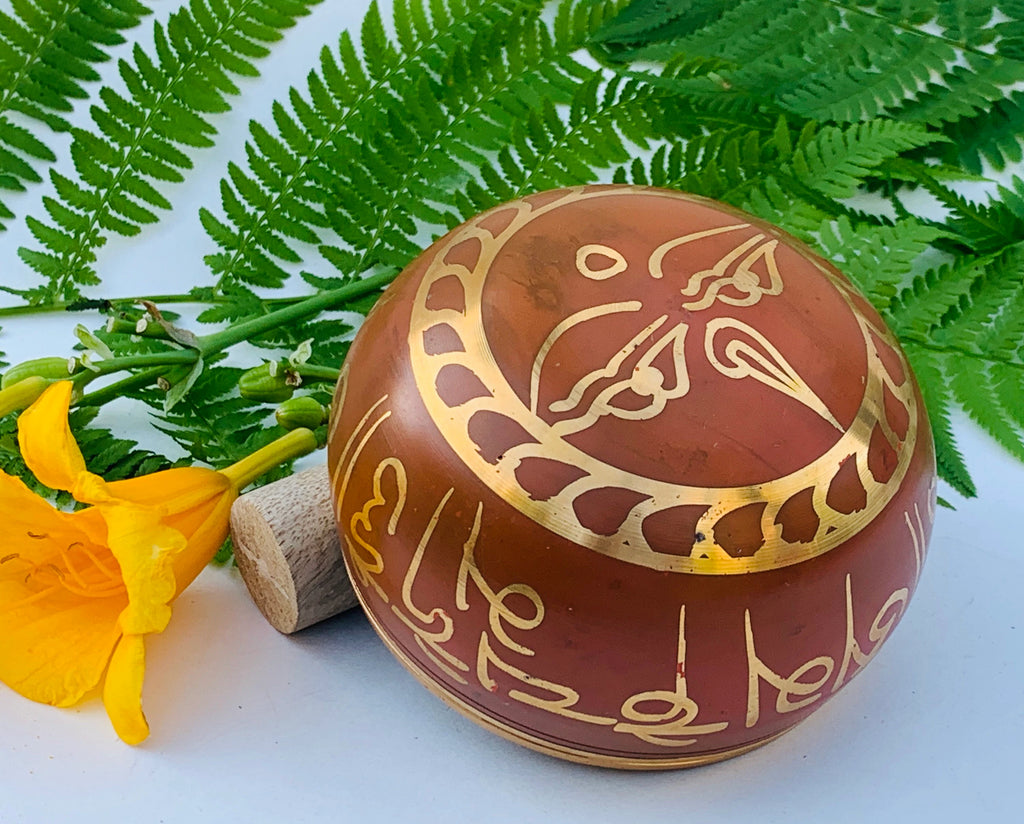 Tibetan Om Mani Singing Bowl Set – Meditation Bowl with Wooden Mallet, Mat Cushion & Handmade Gift Box for Yoga, Prayer & Chakra Healing - DharmaObjects
