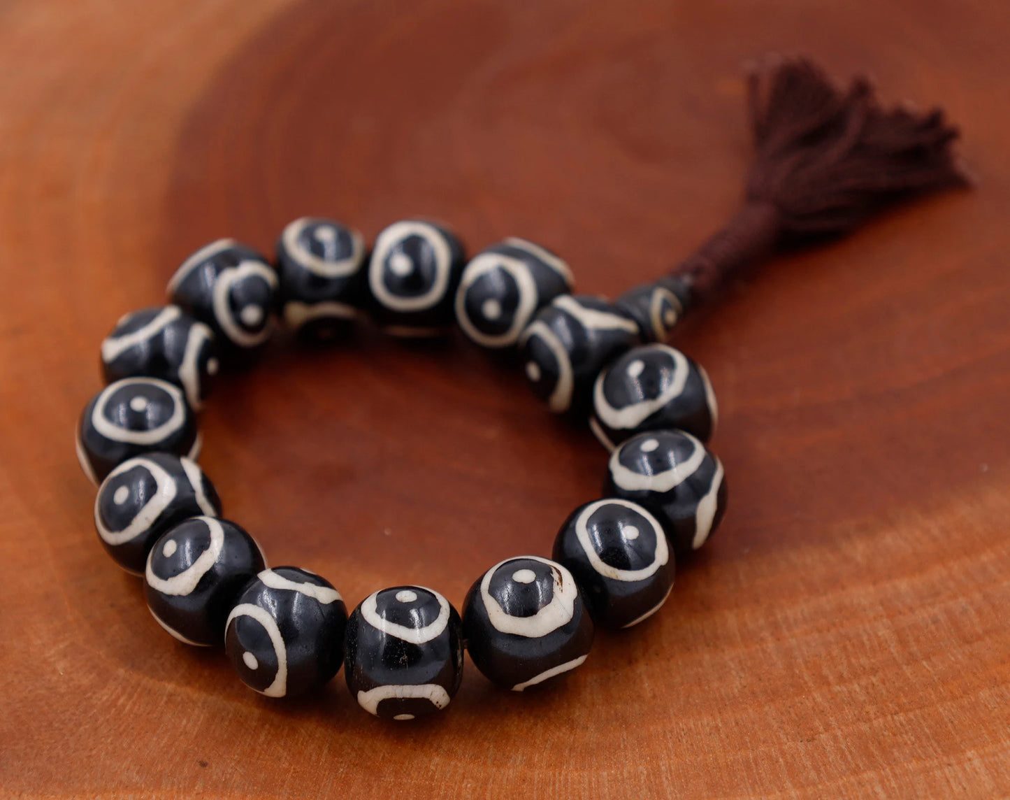 Tibetan Meditation Bone 14 Beads Wrist Mala Dzi Spiral Yoga Jewelry