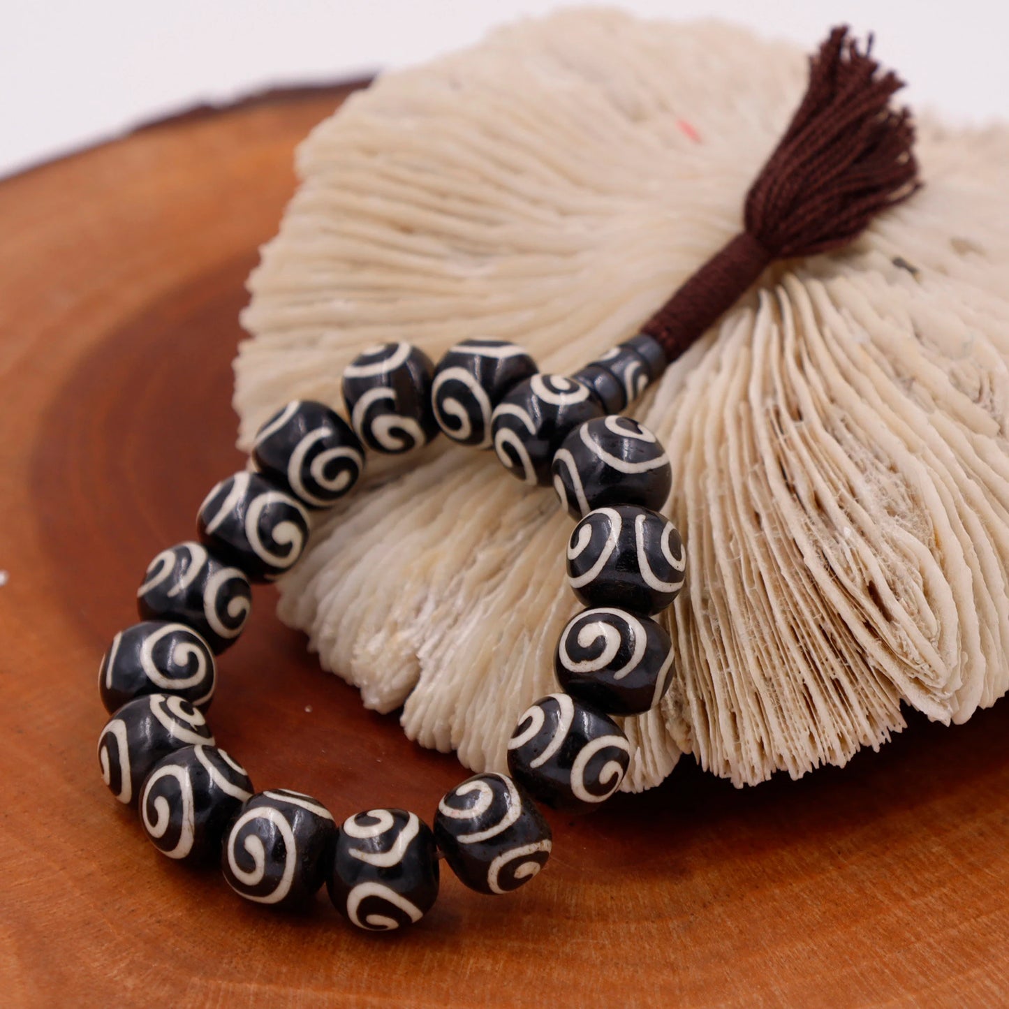 Tibetan Meditation Bone 14 Beads Wrist Mala Dzi Spiral Yoga Jewelry