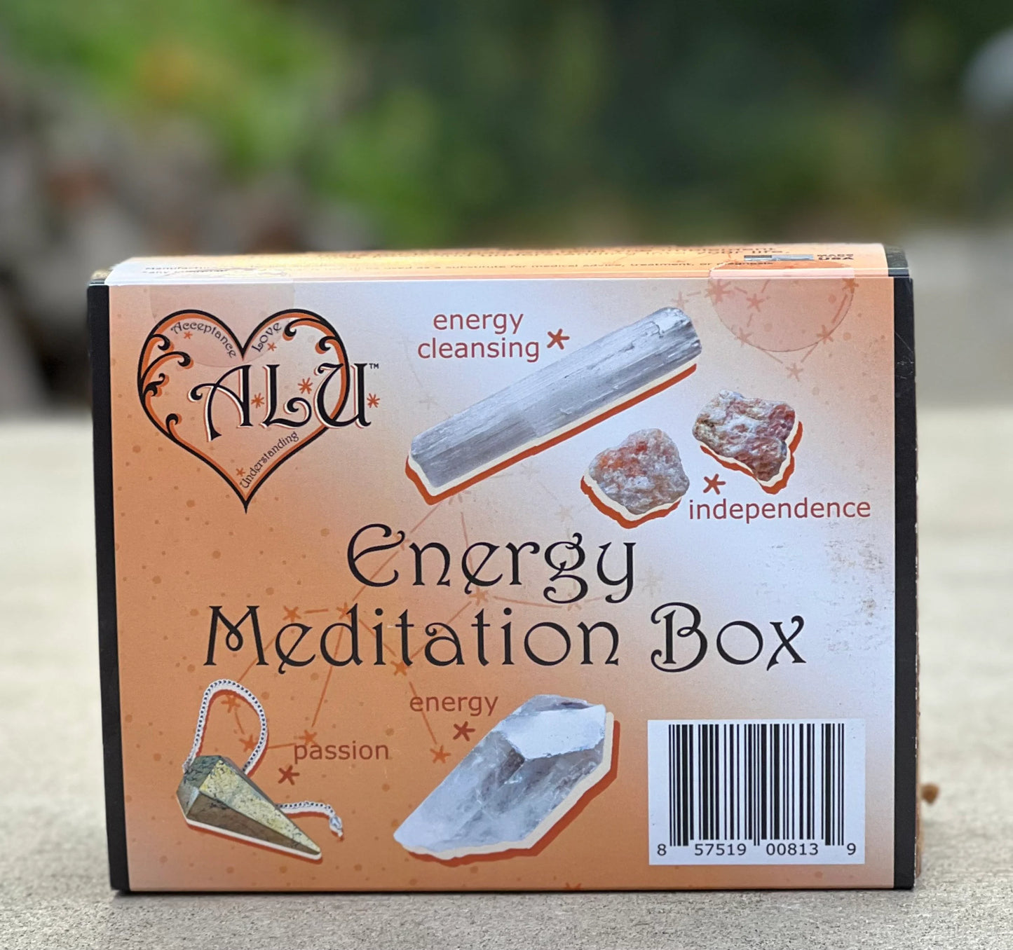 Meditation Energy Set -  1. Guided Meditation , 2 Rough Sunstones, 1 Selenite Stick, 1 Clear Quartz Crystal and 1 Pyrite Pendulum.