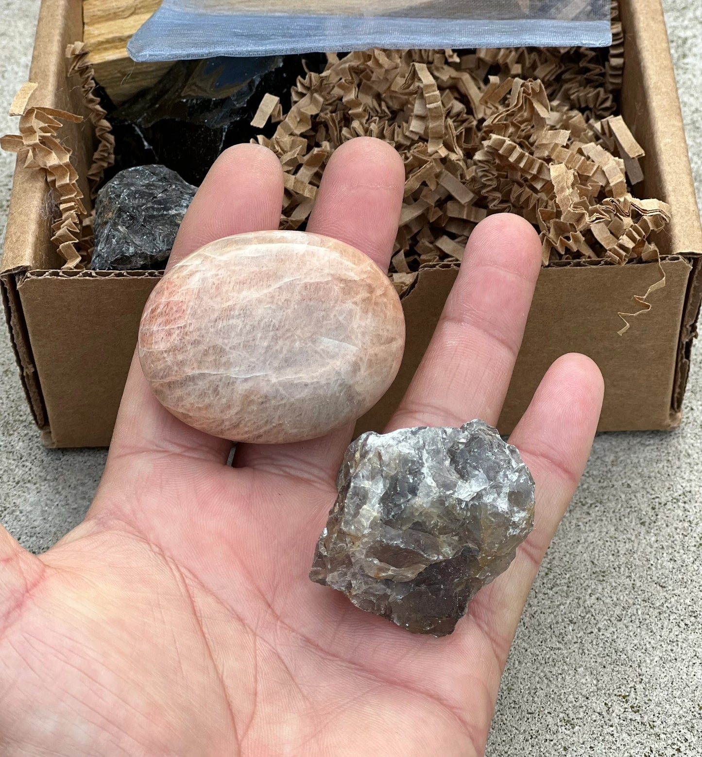 Meditation Protection Box -  1. Guided Meditation , 2 Rough Smoky Quartz, 1 Palo Santo, 1 Obsidian and 1 Moonstone Palmstone.