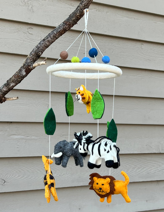 Safari baby mobile , Felt hanging baby mobile zebra, giraffe, elephant, lion, tiger Jungle animals mobile