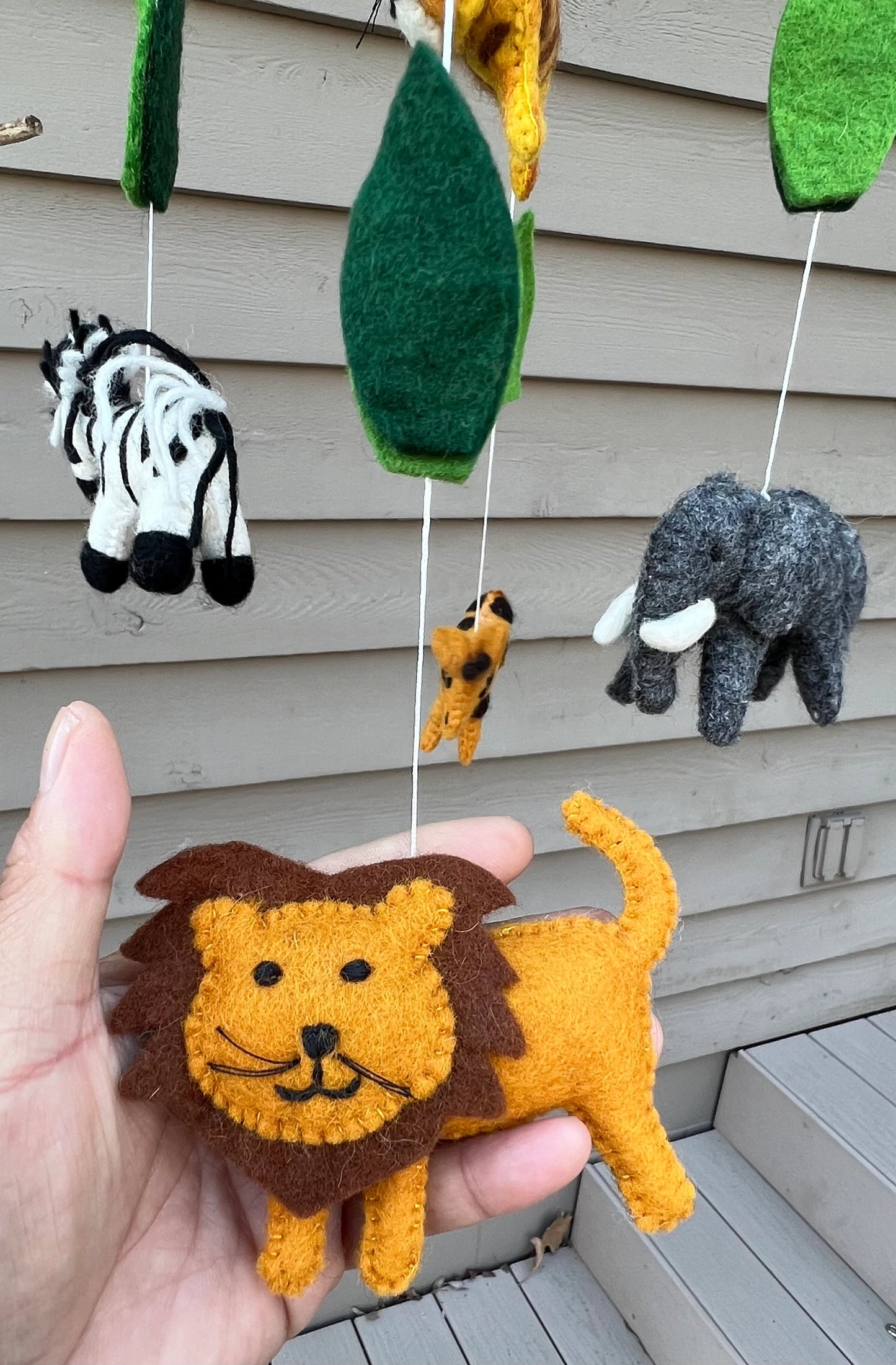 Safari baby mobile , Felt hanging baby mobile zebra, giraffe, elephant, lion, tiger Jungle animals mobile