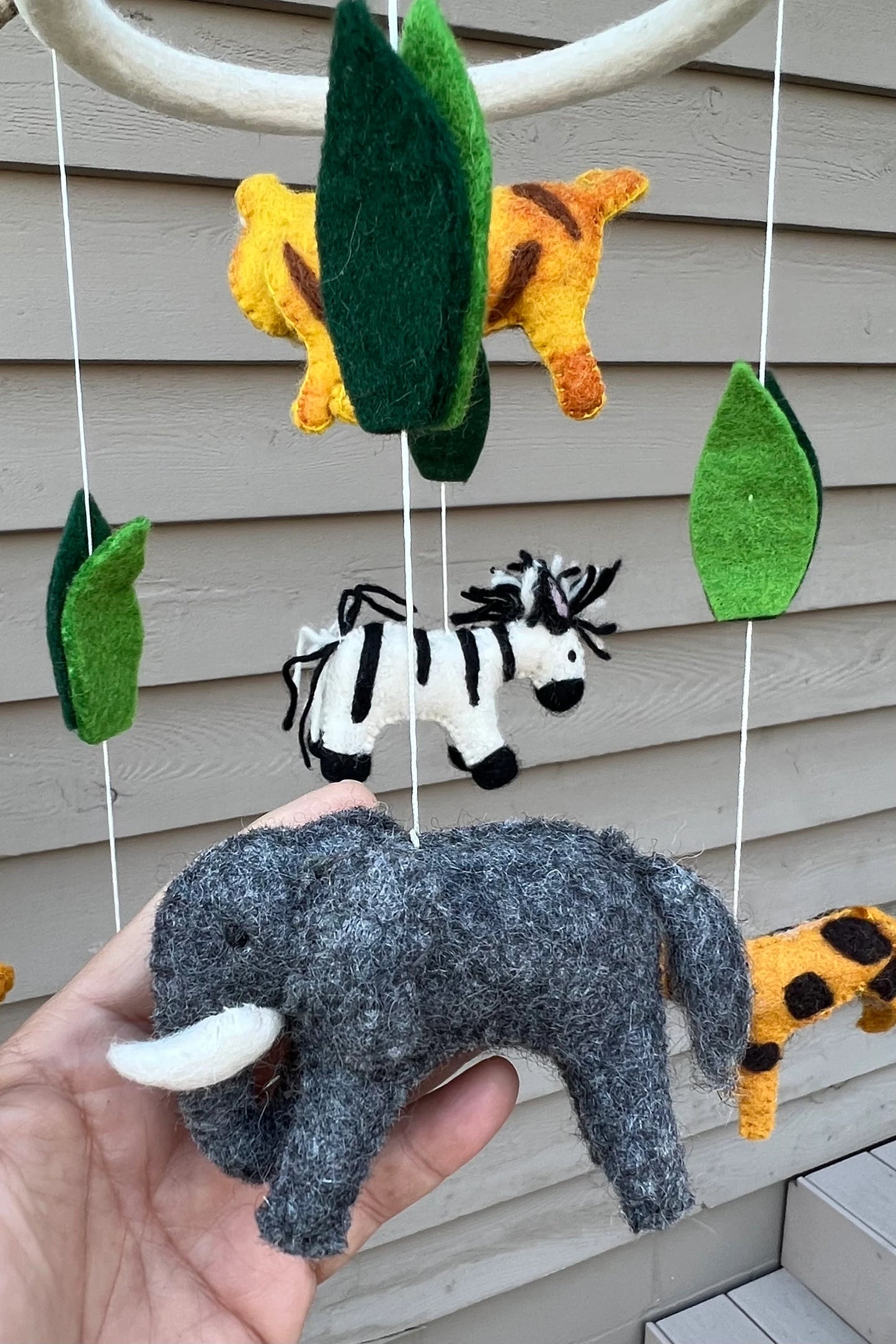 Safari baby mobile , Felt hanging baby mobile zebra, giraffe, elephant, lion, tiger Jungle animals mobile