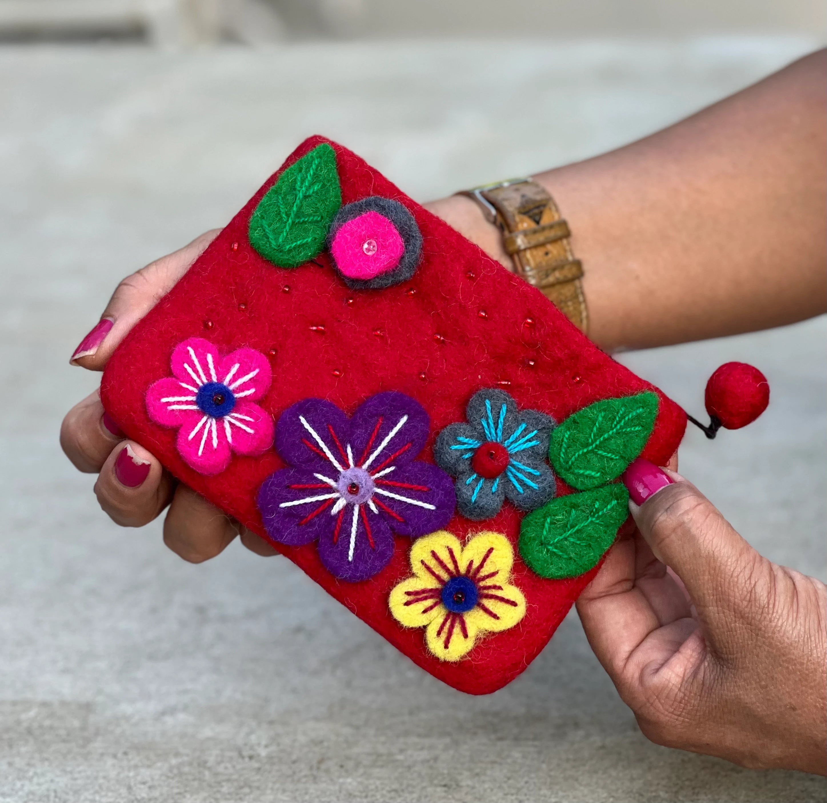 Small Felted Floral Coin Purse, Kids Pouch, Makeup Pouch, Christmas Gift Pouch Zippered And Lined - DharmaObjects