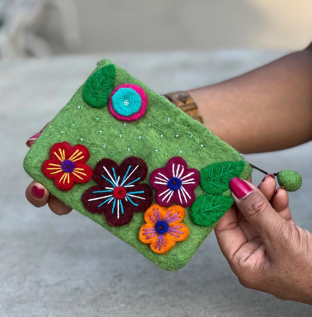 Small Felted Floral Coin Purse, Kids Pouch, Makeup Pouch, Christmas Gift Pouch Zippered And Lined - DharmaObjects