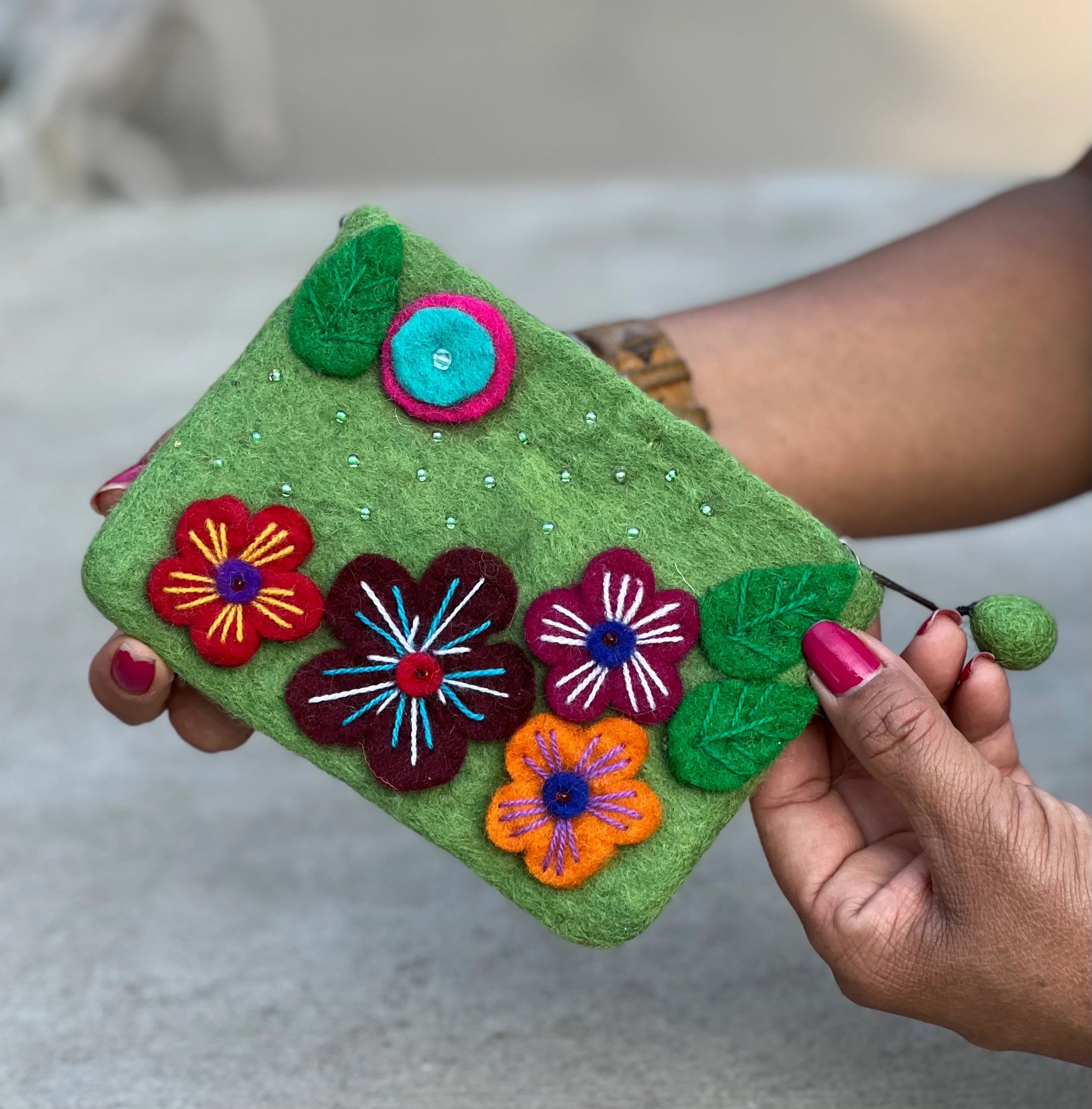Small Felted Floral Coin Purse, Kids Pouch, Makeup Pouch, Christmas Gift Pouch Zippered And Lined - DharmaObjects