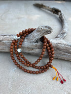 Brown Tibetan Buddhist Rare Bodhi Seed Mala, 3 Conch Shell Accent, Free Mala Bag