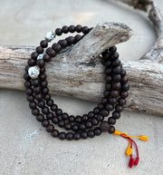 Dark Tibetan Buddhist Rare Bodhi Seed Mala, 3 Conch Shell Accent, Free Mala Bag