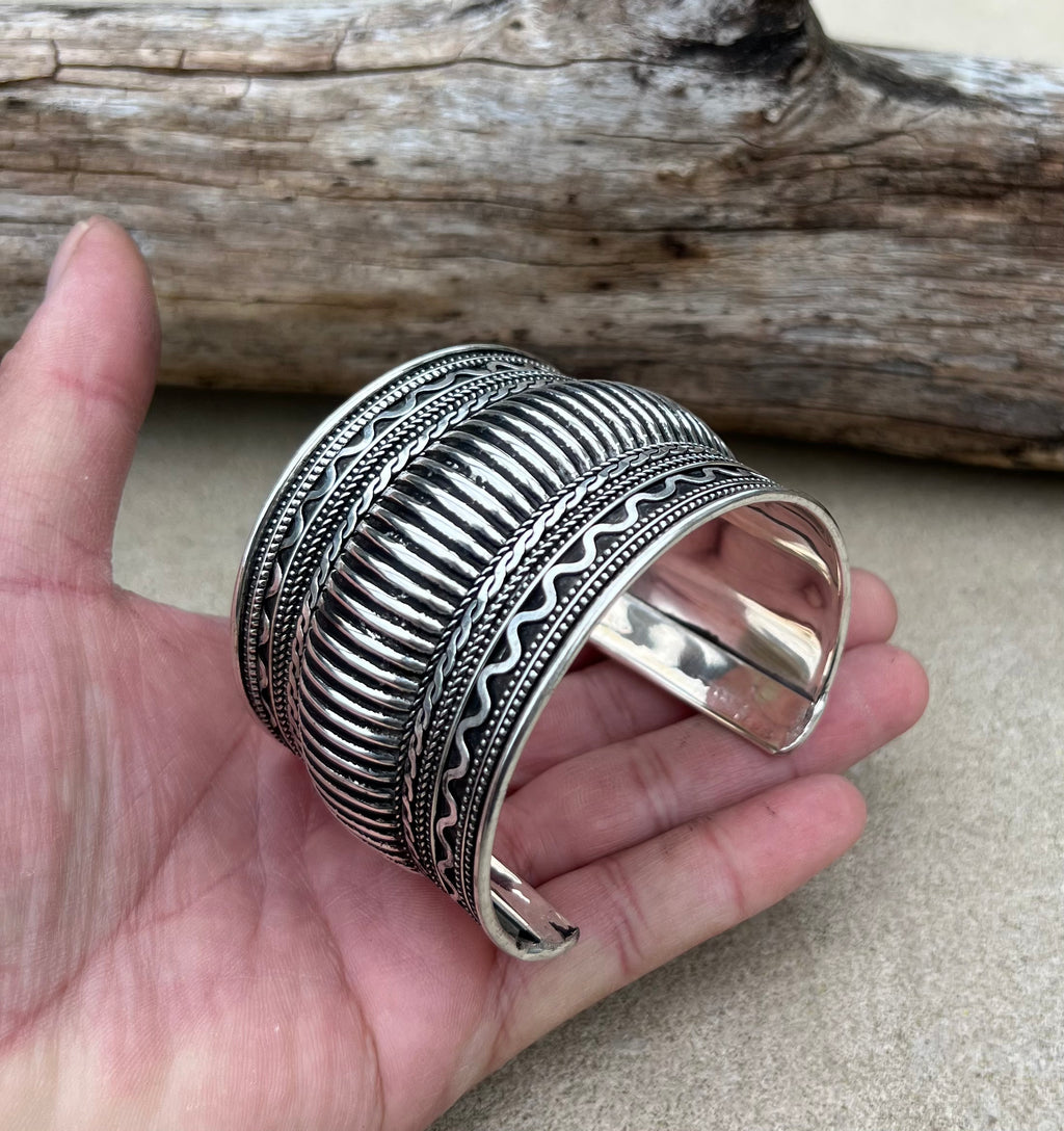 Handcrafted Cuff Bracelet Vintage Design Boho Gypsy Ethnic Jewelry