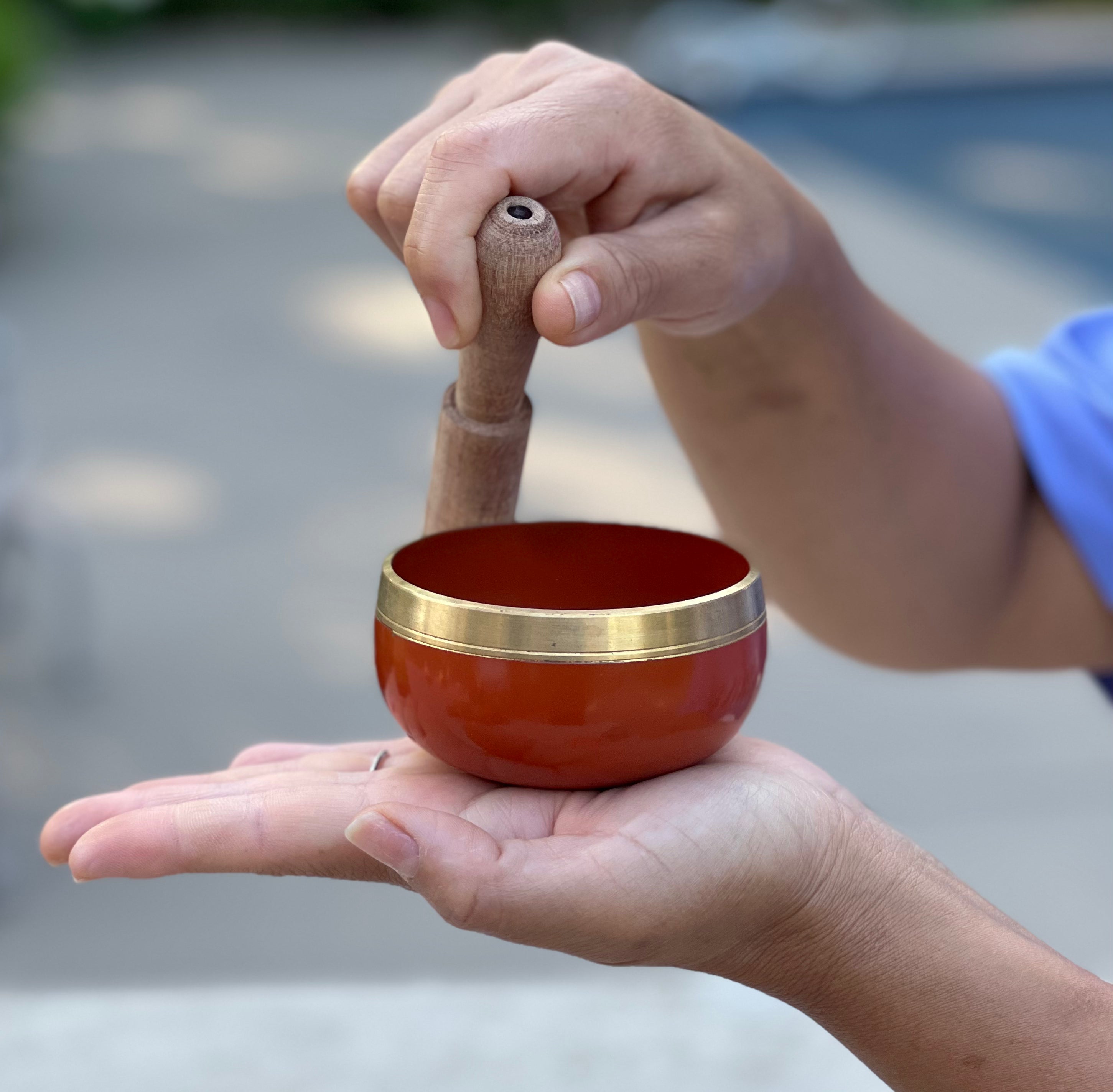 Chakra Singing Bowl Palm Size Complete Gift Box Set. - DharmaObjects