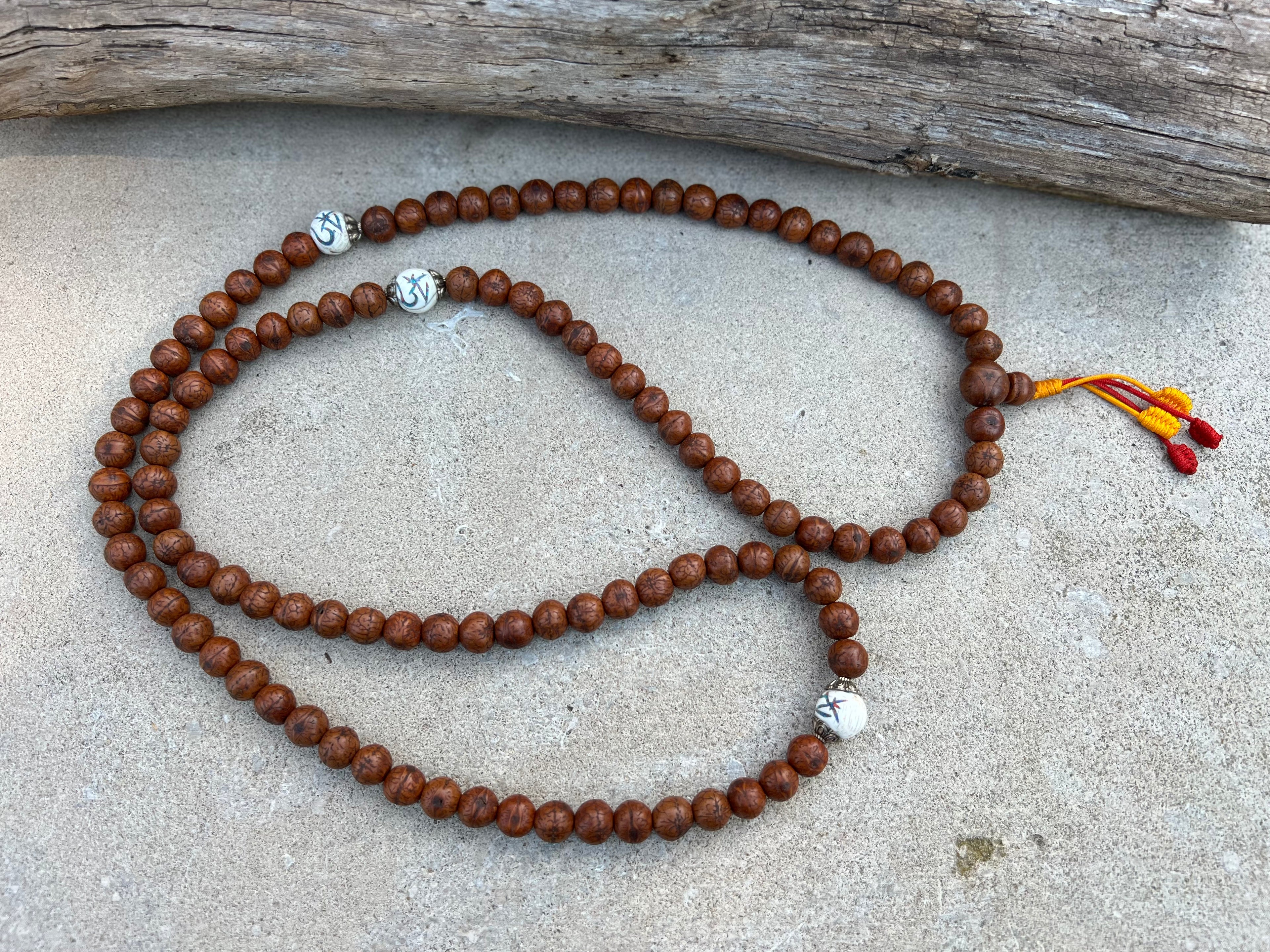 Brown Tibetan Buddhist Rare Bodhi Seed Mala, 3 Conch Shell Accent, Free Mala Bag